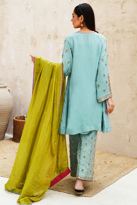 INSIYA (Three Piece) – Zaaviay